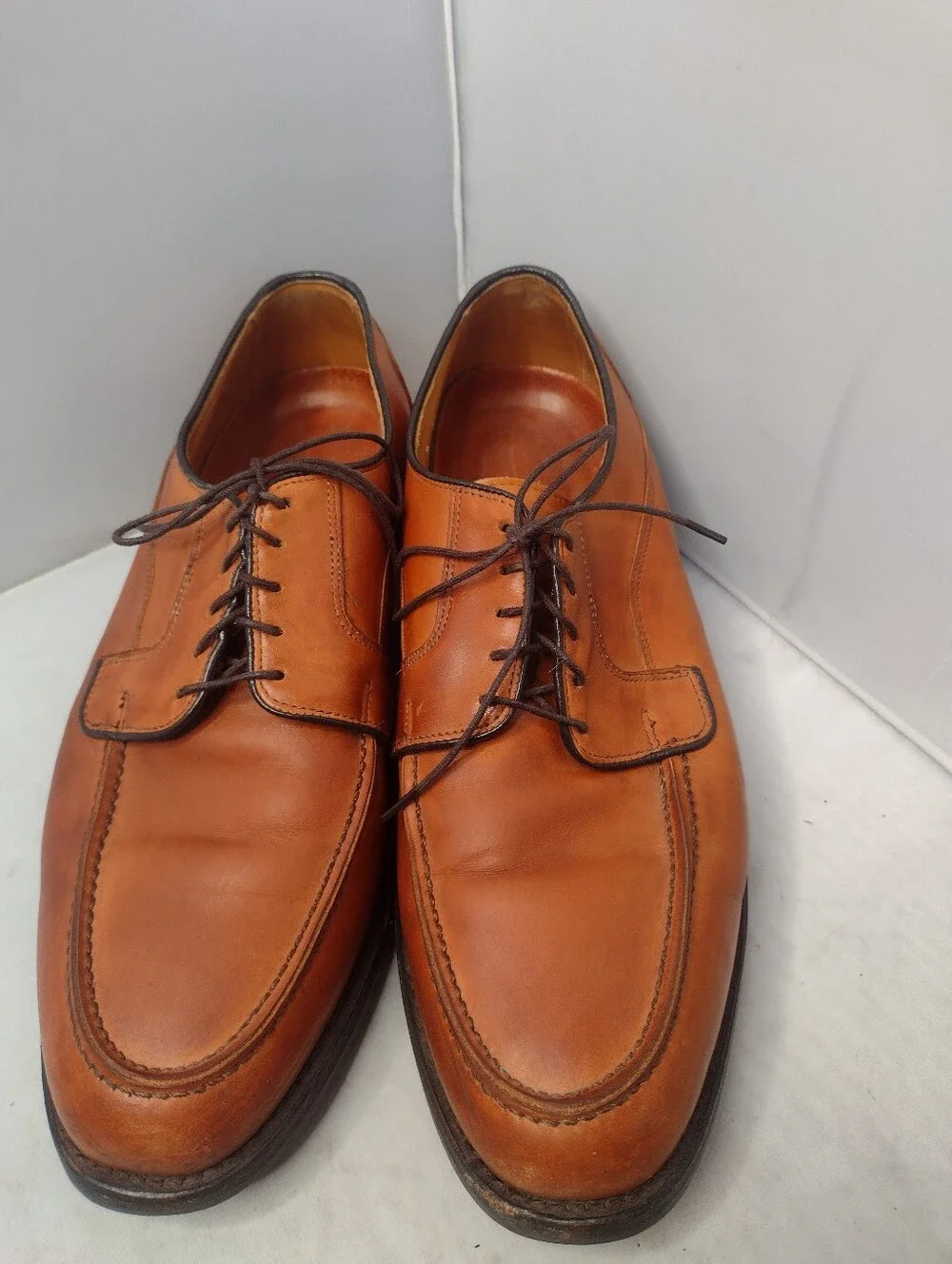 Allen Edmonds Tan Brown Leather Derby Oxfords